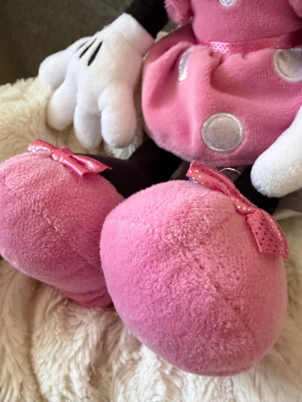Minnie Plush Doll Pink Outfit & Polka Dot Bow Soft Toy U57 - Picture 5 of 5